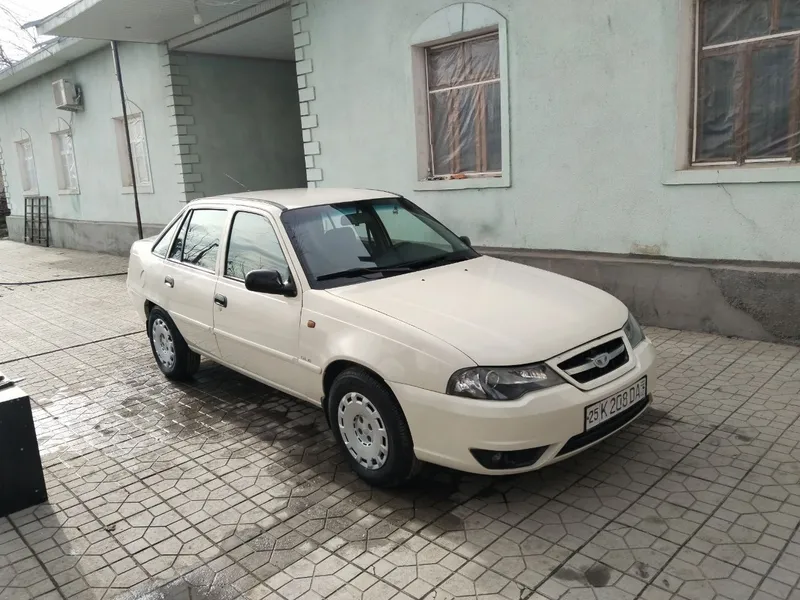 Nexia 2 2008 sotiladi xolati yaxshi 4 balon yangi mator qilingan