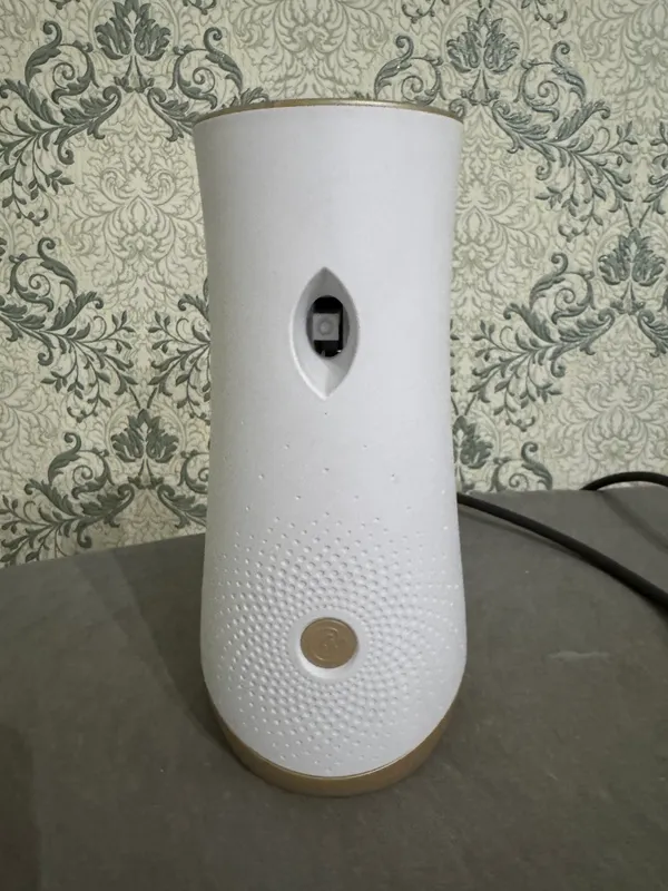 Освежитель воздуха Glade Automatic Spray 1