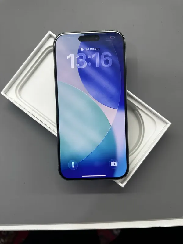 Iphone 15 Pro 128 GB 2