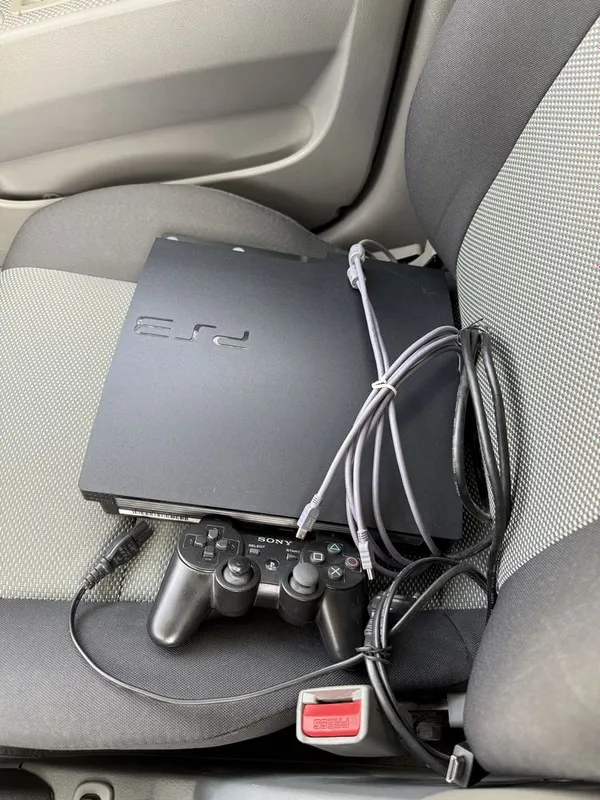 Playstation 3 slim 100%ideal