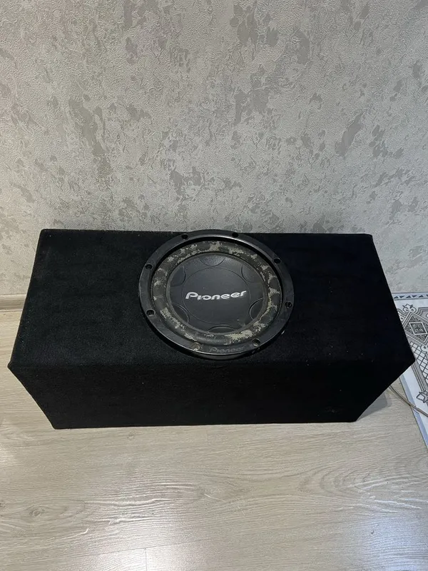 Piooner sambufer 400W rms 1000W