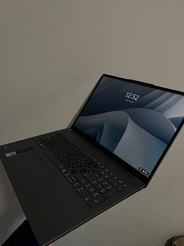 Ноутбук Lenovo IdeaPad Slim 3 2