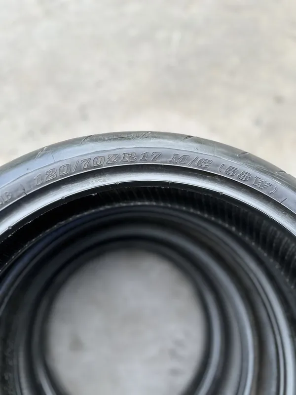 Dunlop SportSmart 120/70 ZR17 мото шина — фото 1