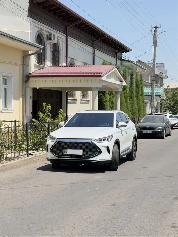 BYD Song Plus 2 pozitsiya (gibrid) 1 BYD Song Plus 2 pozitsiya (gibrid) 1