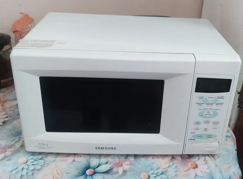 Samsung mikroto‘lqinli pechi sotiladi 1
