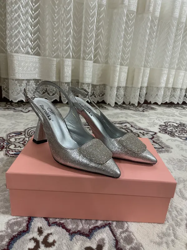 Klassik ayollar oyoq kiyimi 2 Klassik ayollar oyoq kiyimi 2