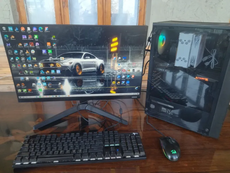 PC i5 11500, Rtx 3060 12gb, 32gb Ram, 256gb NVME 1