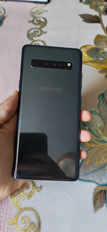 Samsung S10 5G 1
