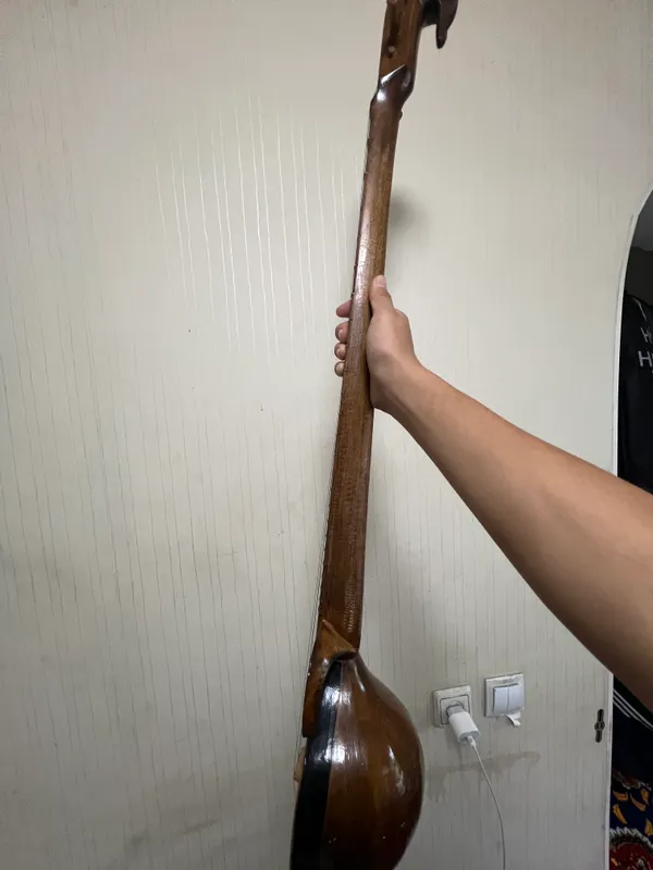 Qashqar rubob sotiladi 1 Qashqar rubob sotiladi 1
