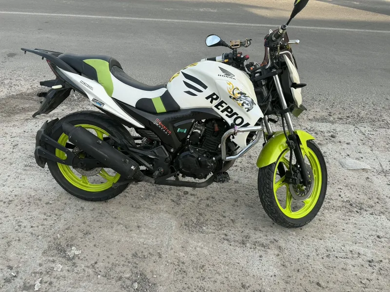 Mototsikl Lifan 200 kub 4 Mototsikl Lifan 200 kub 4
