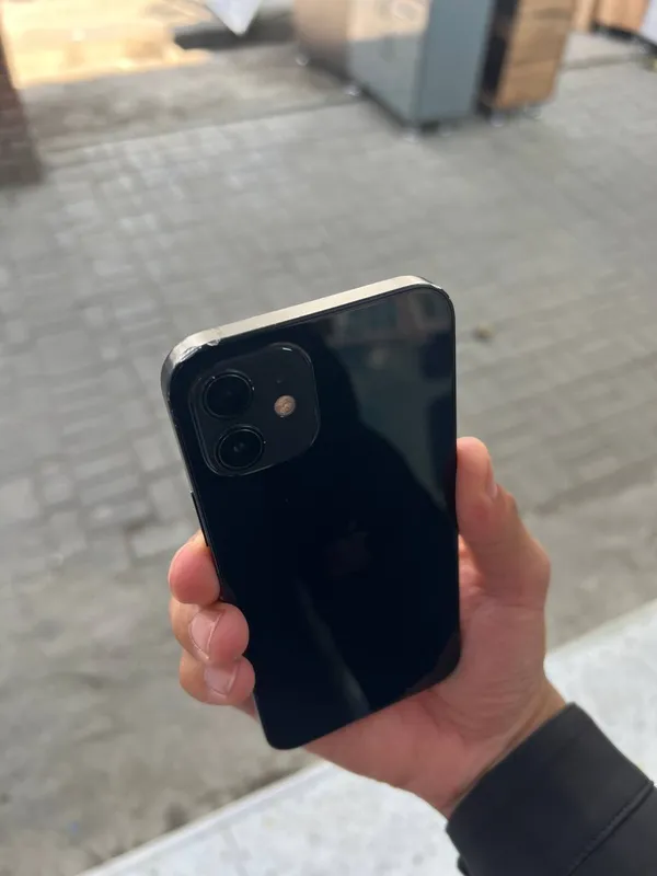 Iphone 12 3
