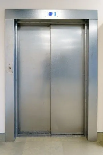 Лифт таъмирлаш ишлари 1