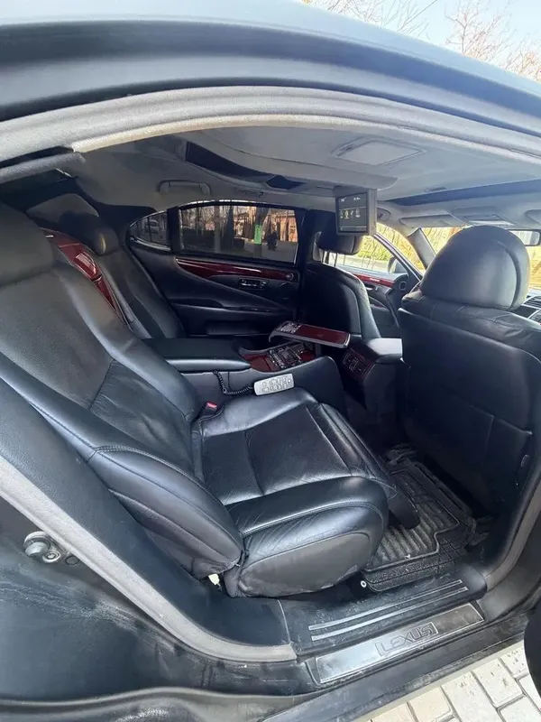 Lexus ls460 long ottoman — фото 3