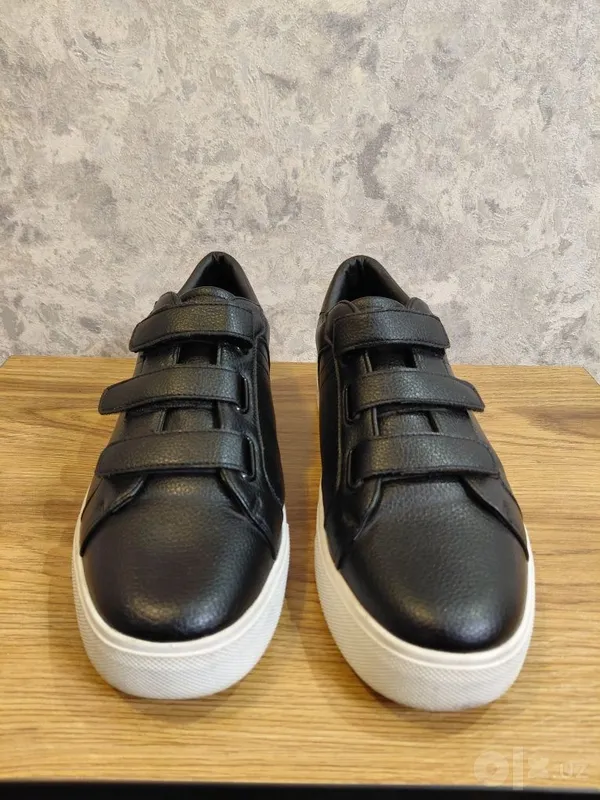 Оригинальные кроссы Zara 1 Оригинальные кроссы Zara 1