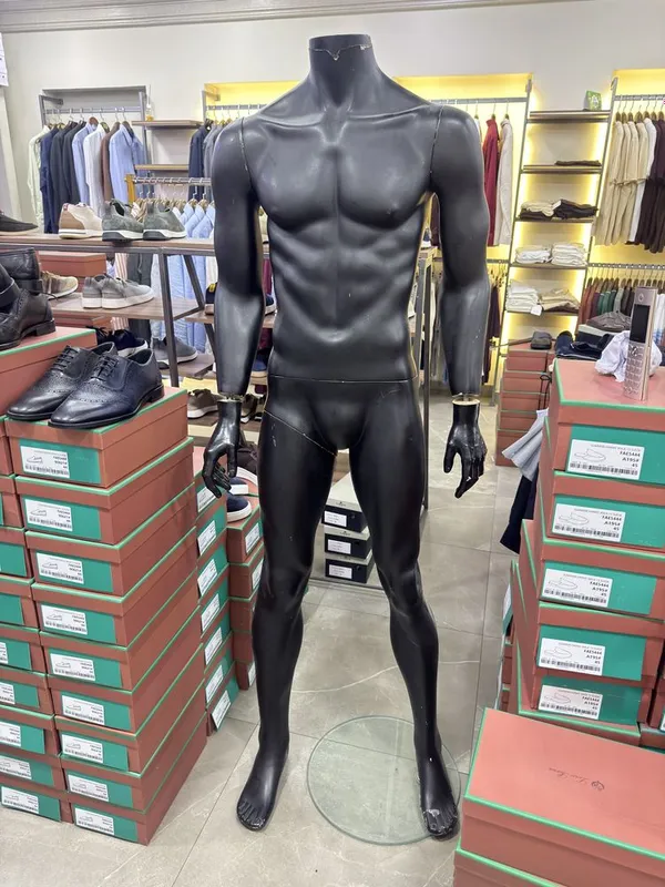Maniken sotiladi