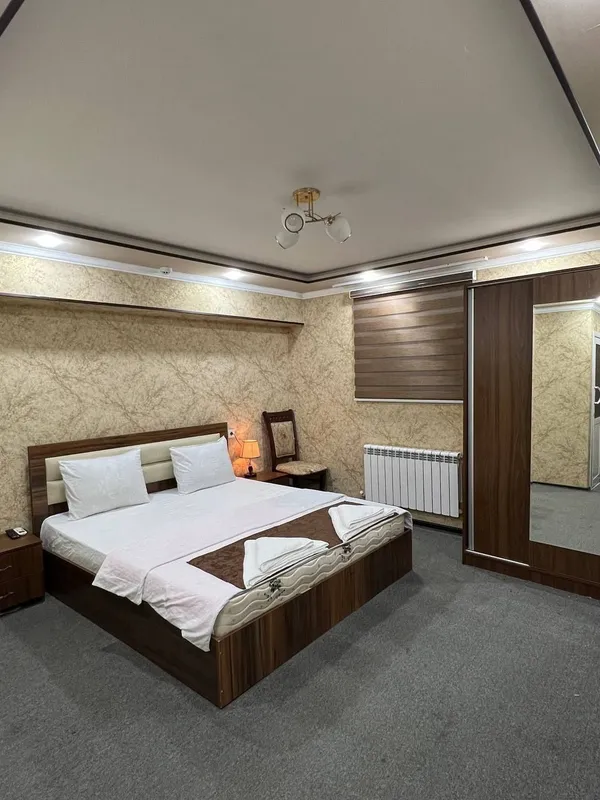 Arzon hotel Mehmonxona hostel kunlik ijara