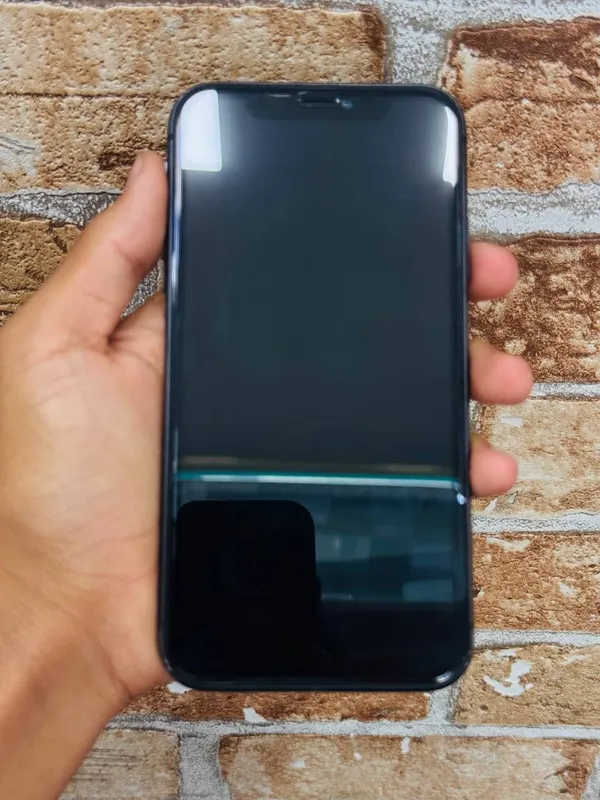 Iphone 11, коробки нет, 74 ёмкость 4