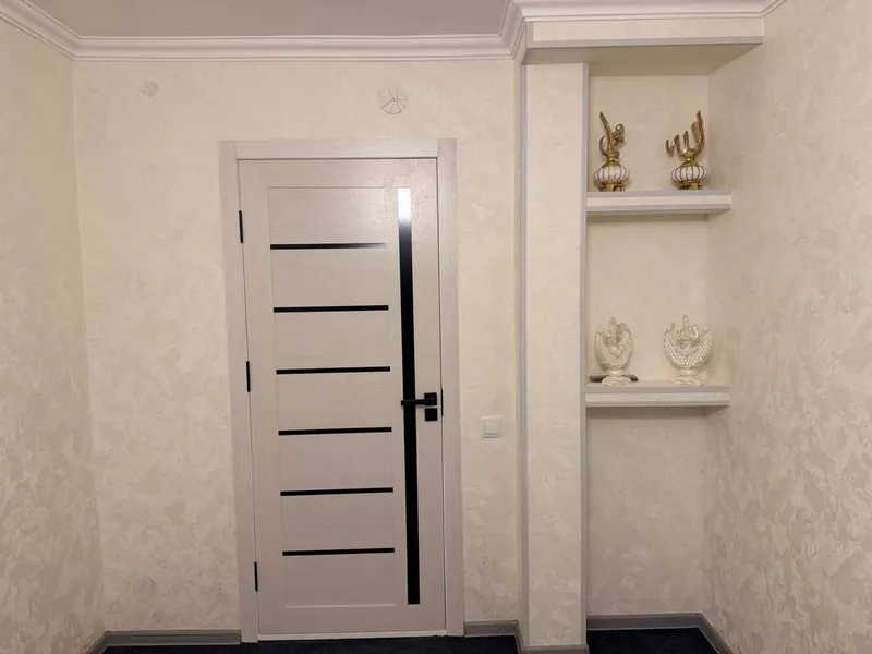 Продажа 1 / 1 / 4 комнат. Галерейка 28м2. Мирабад. — фото 6