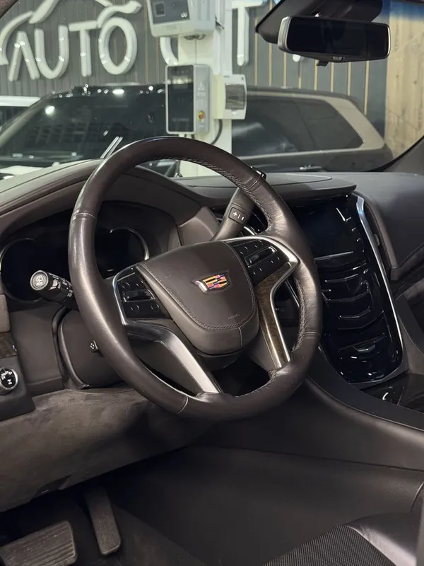 Cadillac Escalade 2019 7 Cadillac Escalade 2019 7