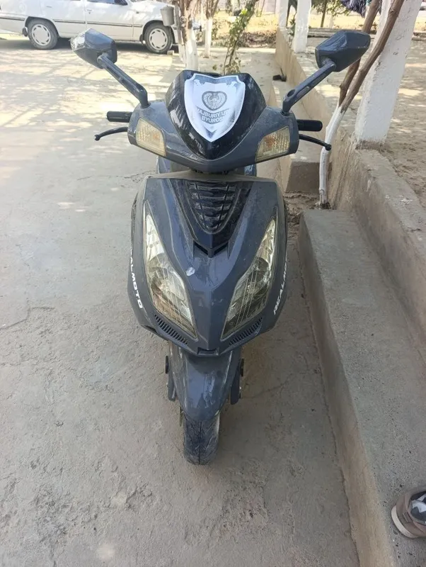 Skutr realmoto.