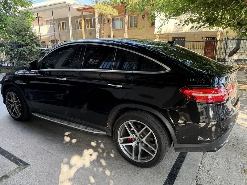Мерсадес GLE 400 сотаман — фото 2