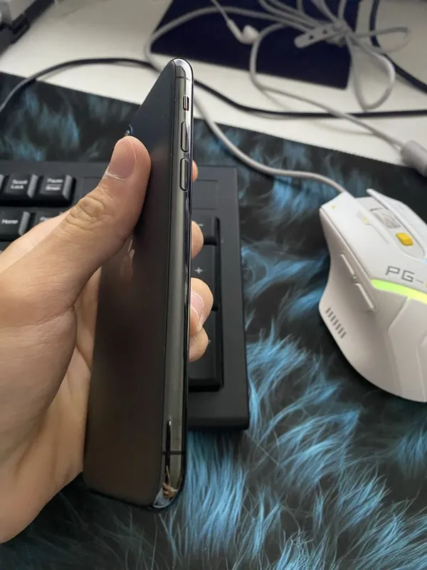 Iphone 11 pro в идеальном состаянии каробка документ 4