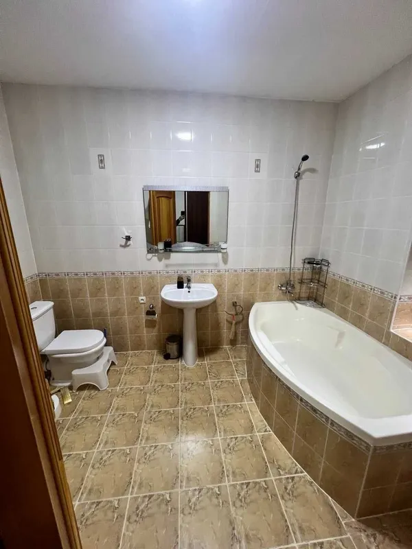 (Добрый) Хамид Олимджан, 80 м², 2/1/4, Квартира с двориком — фото 5