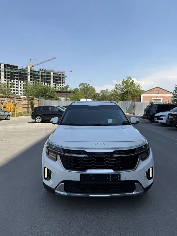 Kia seltos Premium 4 позиция фулл 2023год