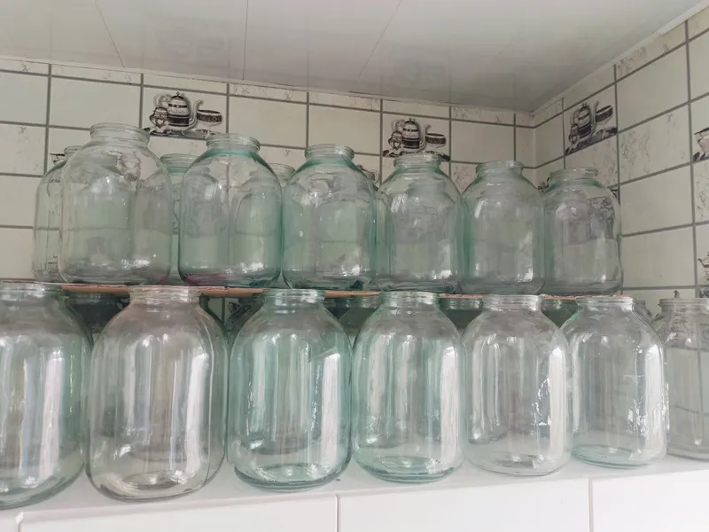 Banka 3l sotiladi