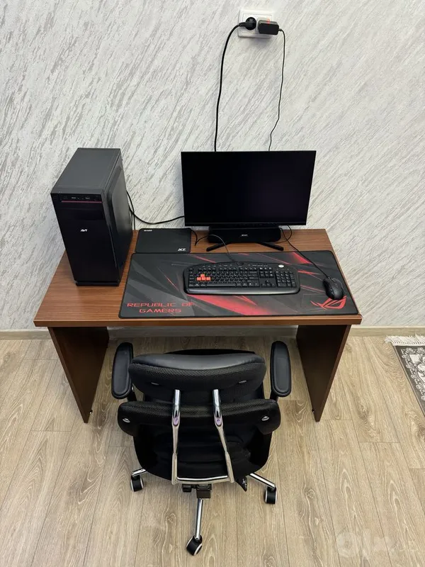 Продается настолный ПК core i3 16gb DDR4 1 Продается настолный ПК core i3 16gb DDR4 1