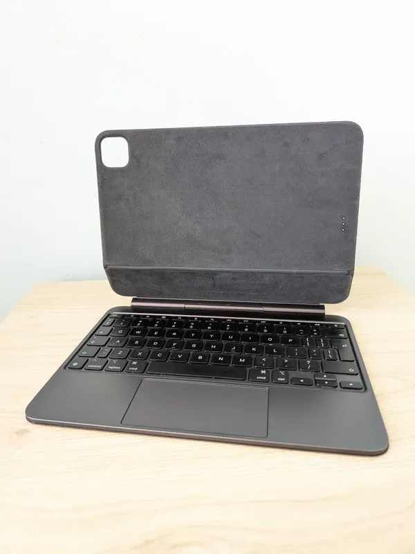 Magic Keyboard для iPad Pro 11 M4 Magic Keyboard для iPad Pro 11 M4
