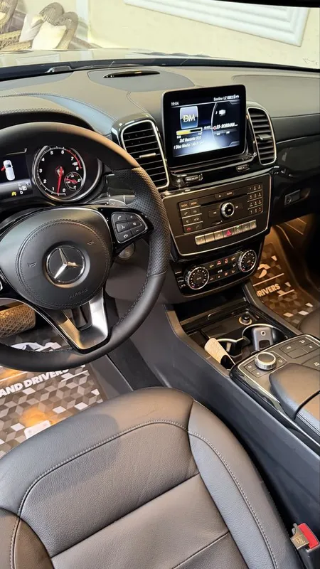 Mercedes Benz GLS 2019 5 Mercedes Benz GLS 2019 5