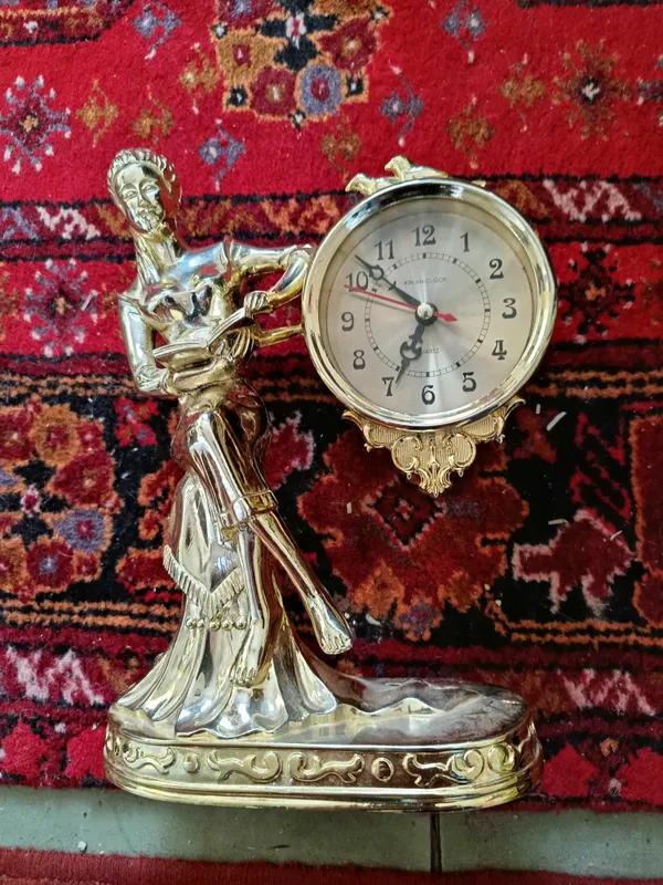 Часы настольные (на батарейке)