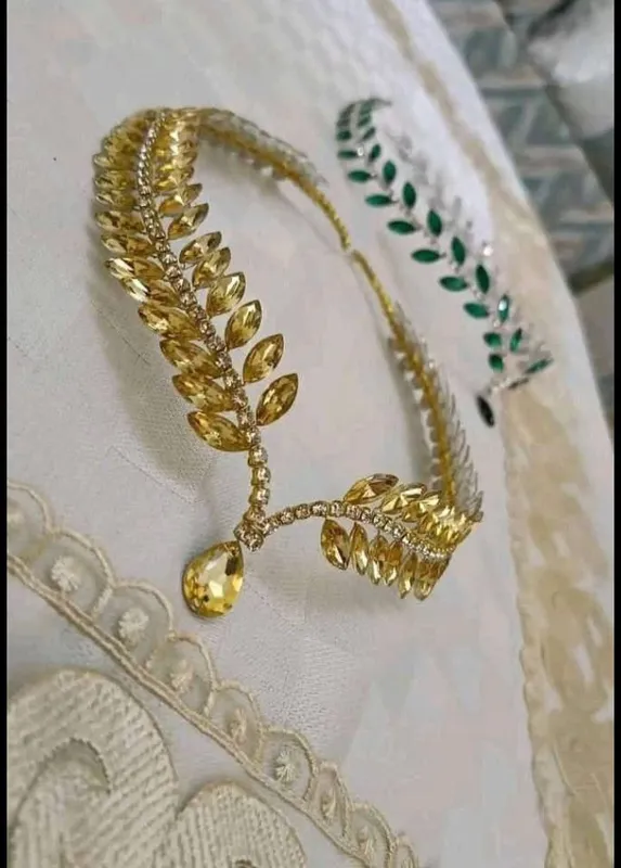 diadema kelinlar uchun yangi chiroyli diadema kelinlar uchun yangi chiroyli