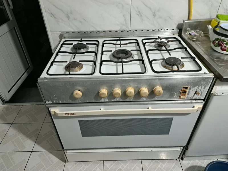 Газ плита 5 комфортка