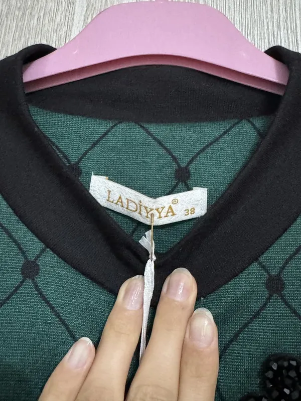 Ayollar ko‘ylagi 38 o‘lcham, M-L 4 Ayollar ko‘ylagi 38 o‘lcham, M-L 4