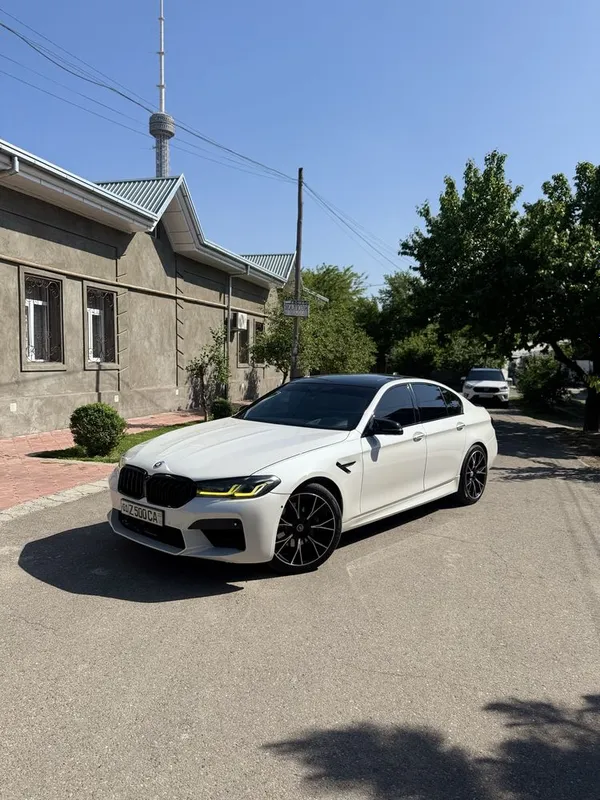 BMW F10 Restayling F90 qlingan 3.0 Twin Turbo