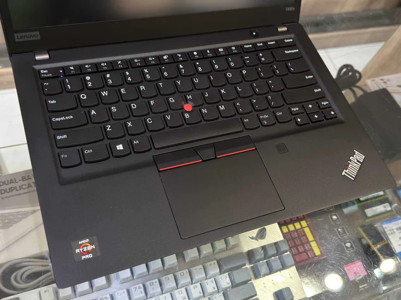 Lenovo ThinkPad T495s AMD 7 PRO 3700U озу16гб 256ssd — фото 2