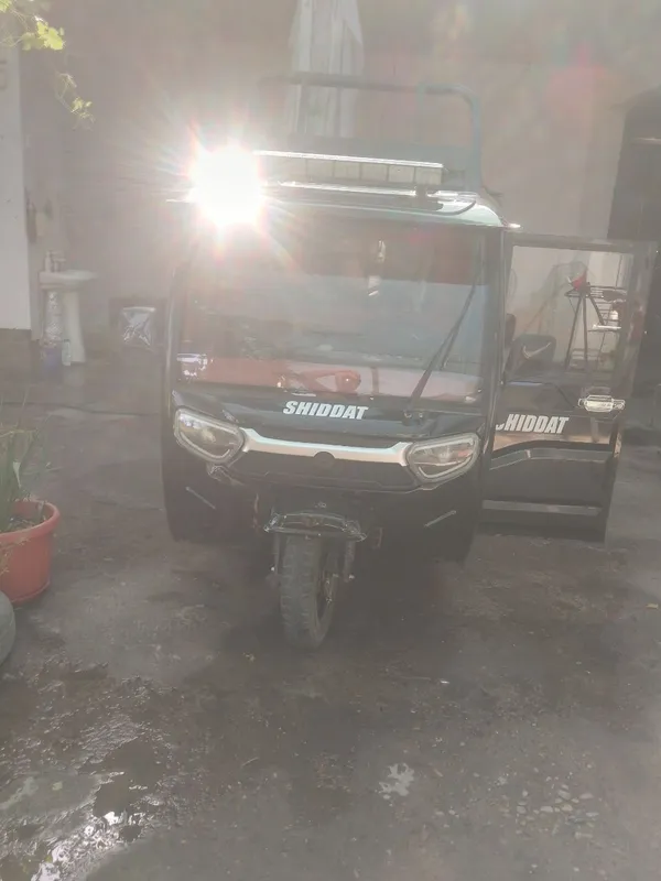 Kamenkali mototsikl sotiladi sifatli elektronni xarajatsiz yuk oladi