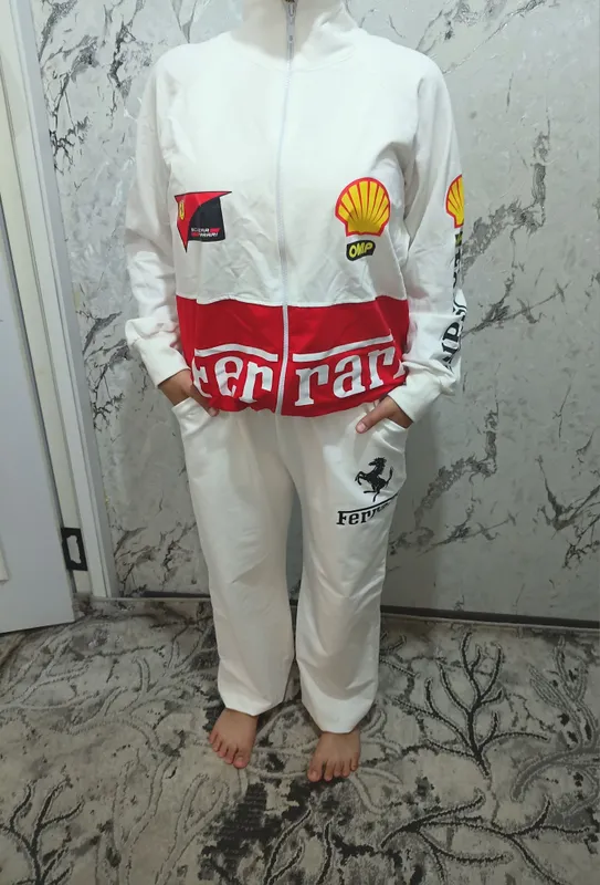 Спортивный костюм 1