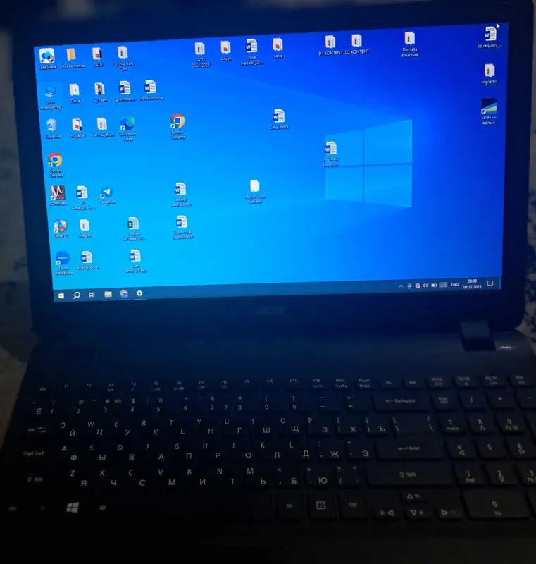 Acer officne noutbook sotiladi