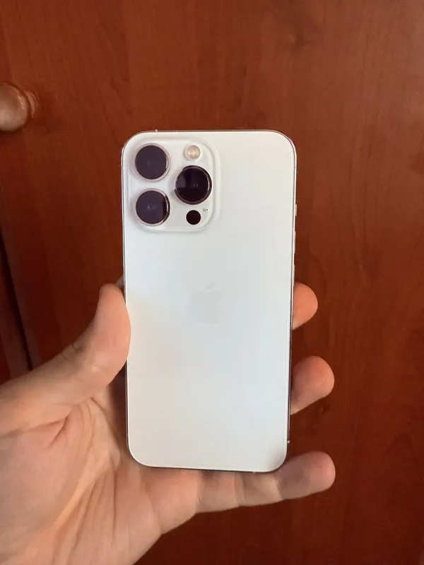 Iphone 13 pro gold