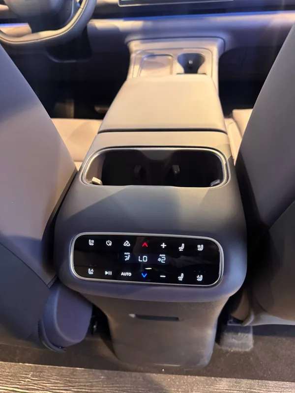 Leapmotor C16 EV 580 | Rasmiy kafolat — фото 7