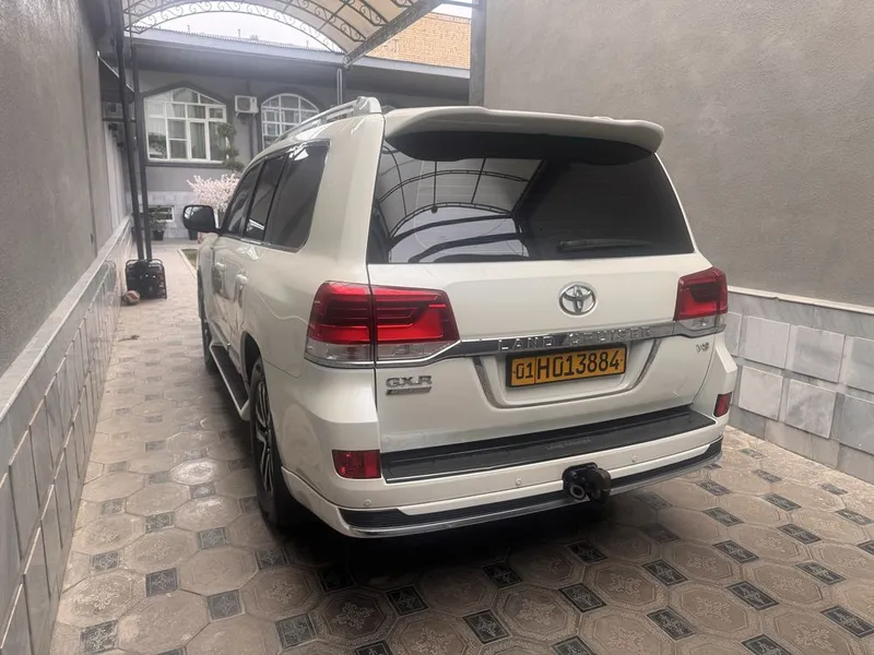 Toyota land cruiser 200 год 2019 — фото 2