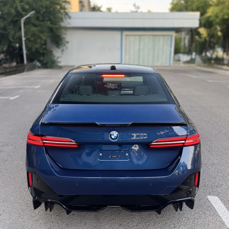 BMW 550e Почти новый 4 BMW 550e Почти новый 4