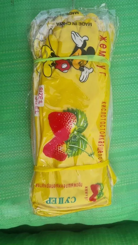 Перчатки хозяйственные резиновые микки маус