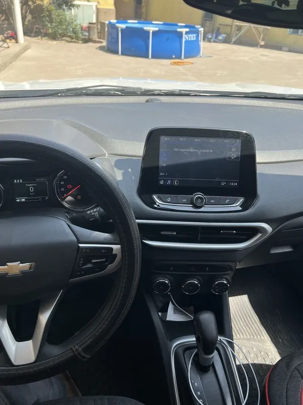 Chevrolet Tracker 2 ls 8
