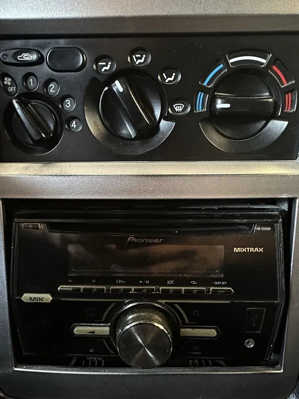 Pioneer x555ui sotiladi 2 Pioneer x555ui sotiladi 2
