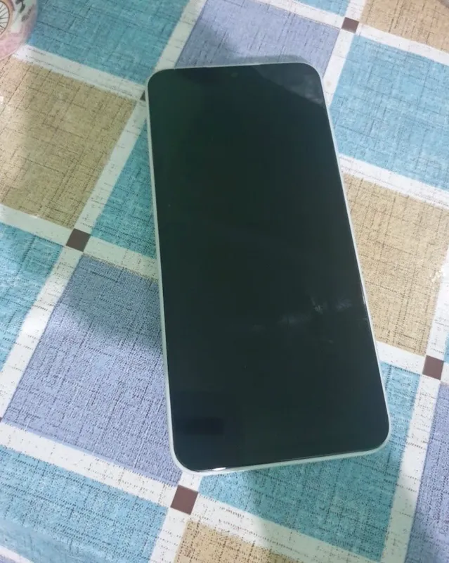 Samsung A16, всё родное, только коробки нет 4