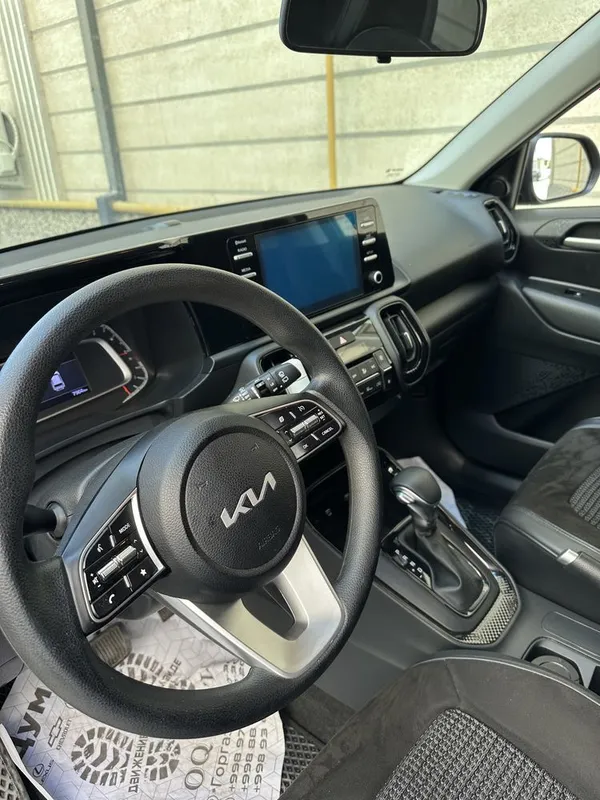 Kia Sonet 2025y 2 pozitsiya Bez lyuk 8 Kia Sonet 2025y 2 pozitsiya Bez lyuk 8